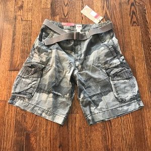 Mossimo Men's Gray Camo Cargo Shorts Size 36